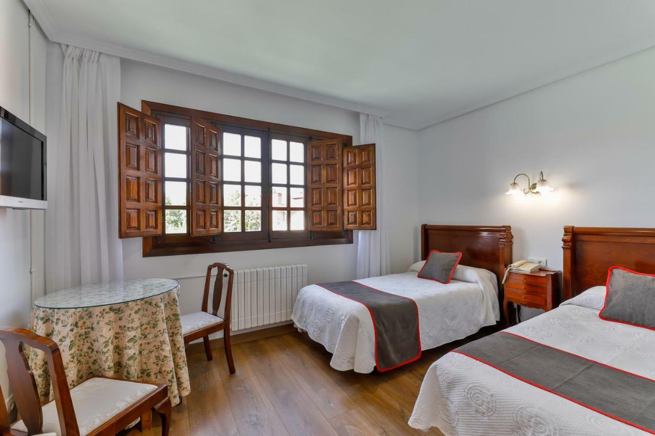 Santillana Hotel